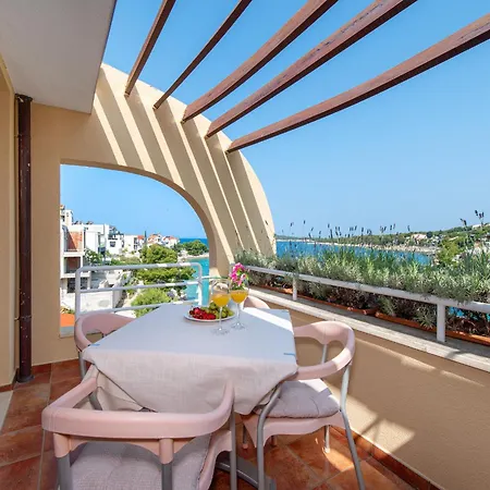 Lavanda Apartment Primosten