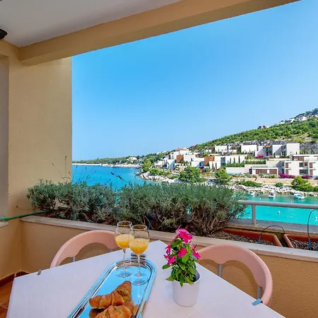 Lavanda プリモシュテン