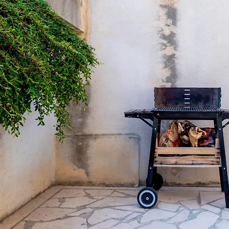 Lavanda Apartment Primosten